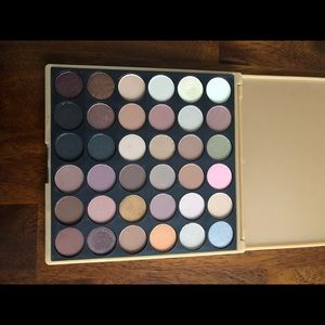 Eyeshadow Palette